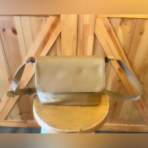 Charter Club Handbag Tan Smooth Leather Messenger Saddle Purse Shoulder Bag.